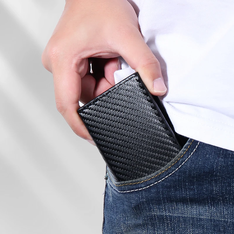 محفظة بطاقات معدنية مانعة لتقن - مراجعة Card Top Loader وسعره